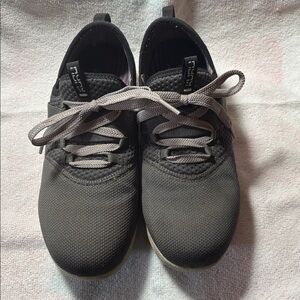 KURU PIVOT Grey & Lilac Sneakers size 7.5 preowned